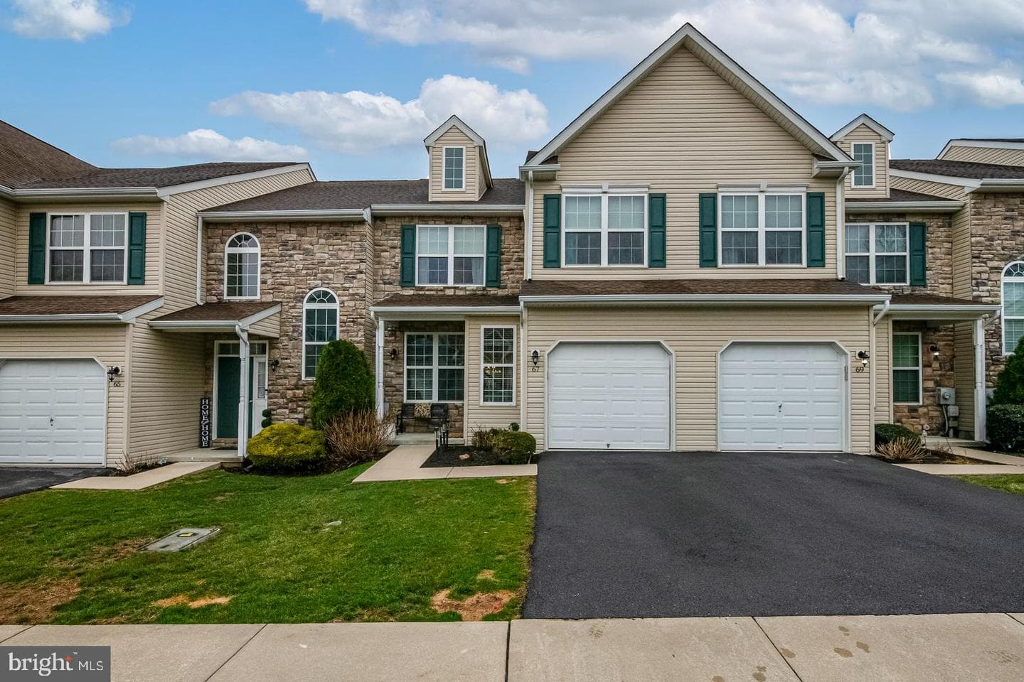 67 Emily Court photo 1
