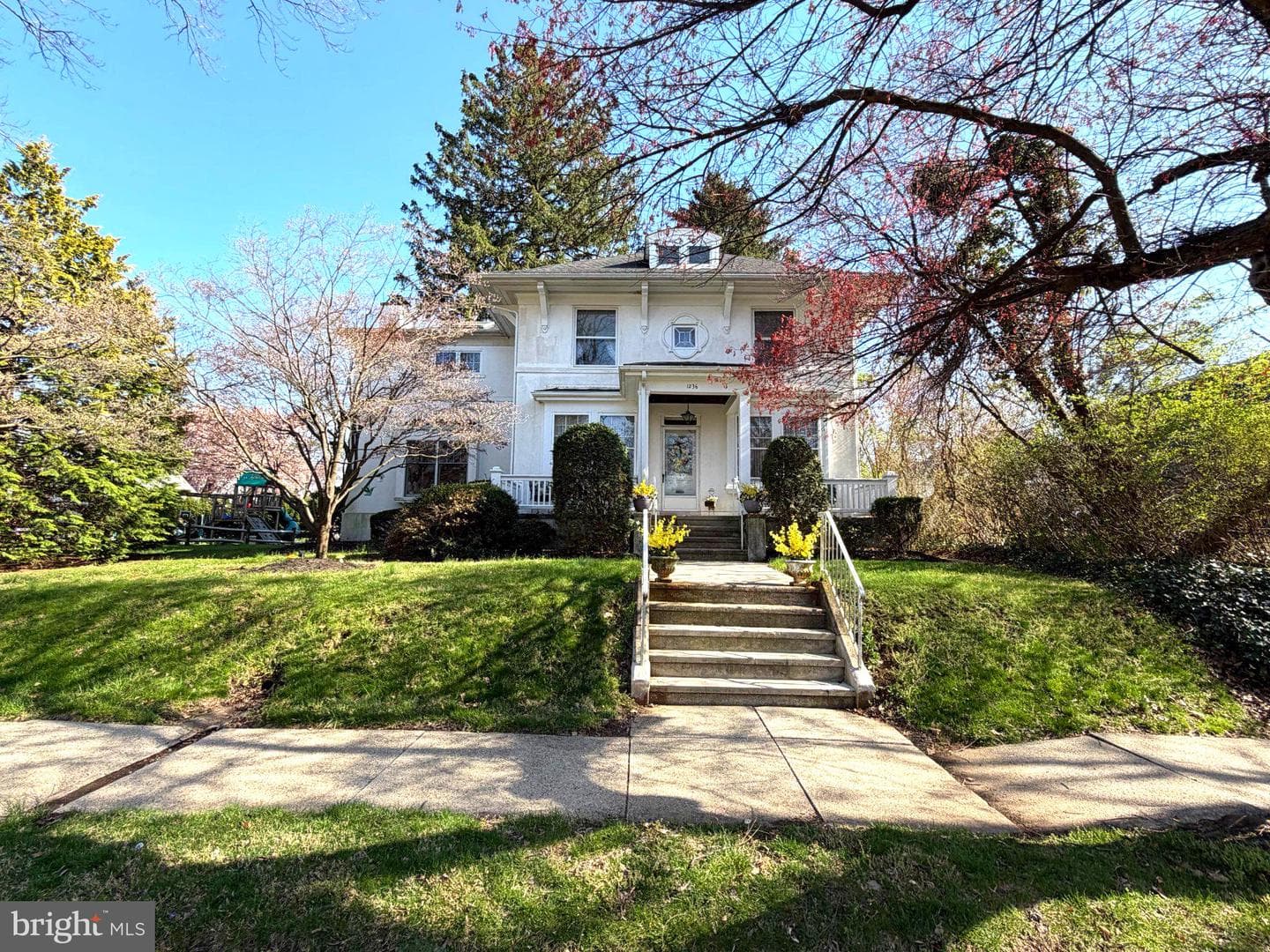 1236 Delaware Avenue photo 1