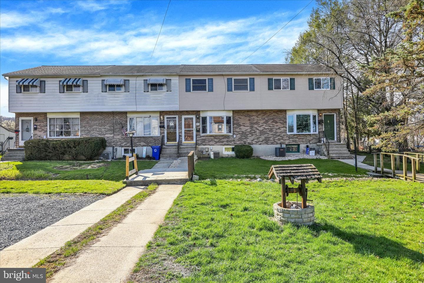 1420 Frush Valley photo 1