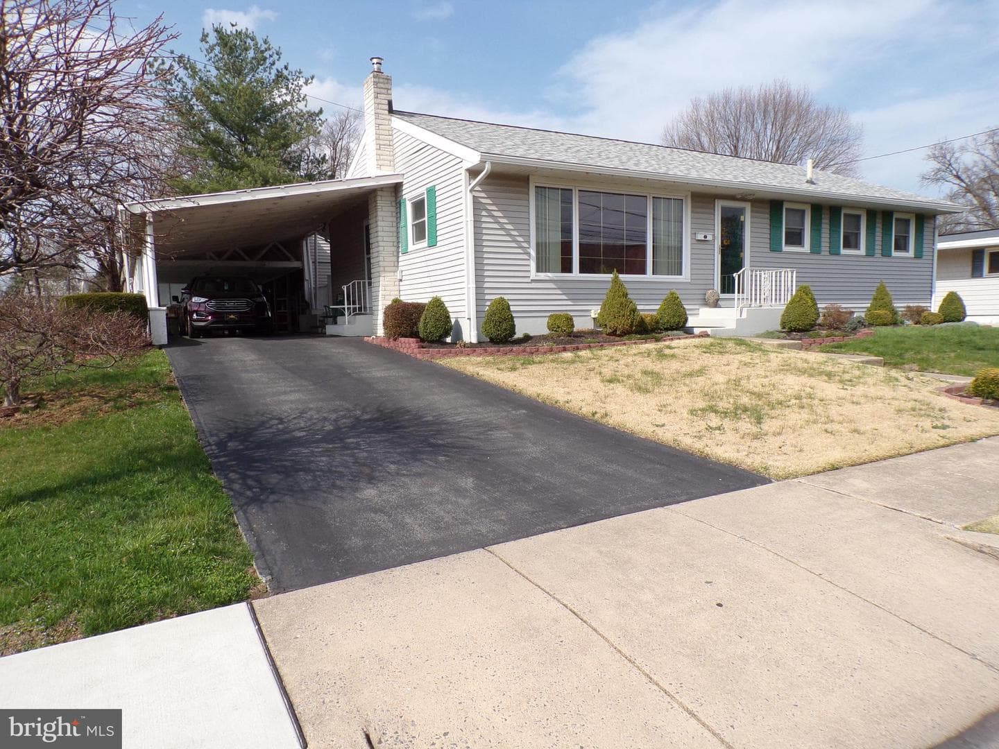 1417 Margaret Street photo 1