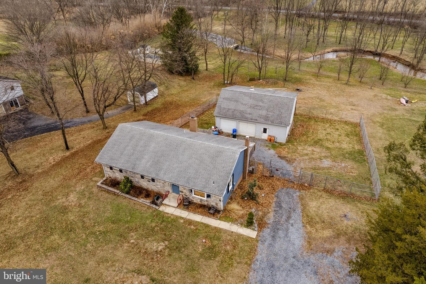 89 Cross Key Road photo 1