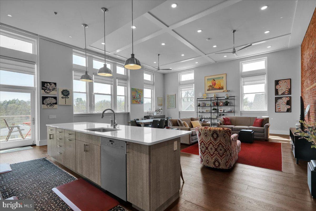 1100 Belmont Avenue #2 West