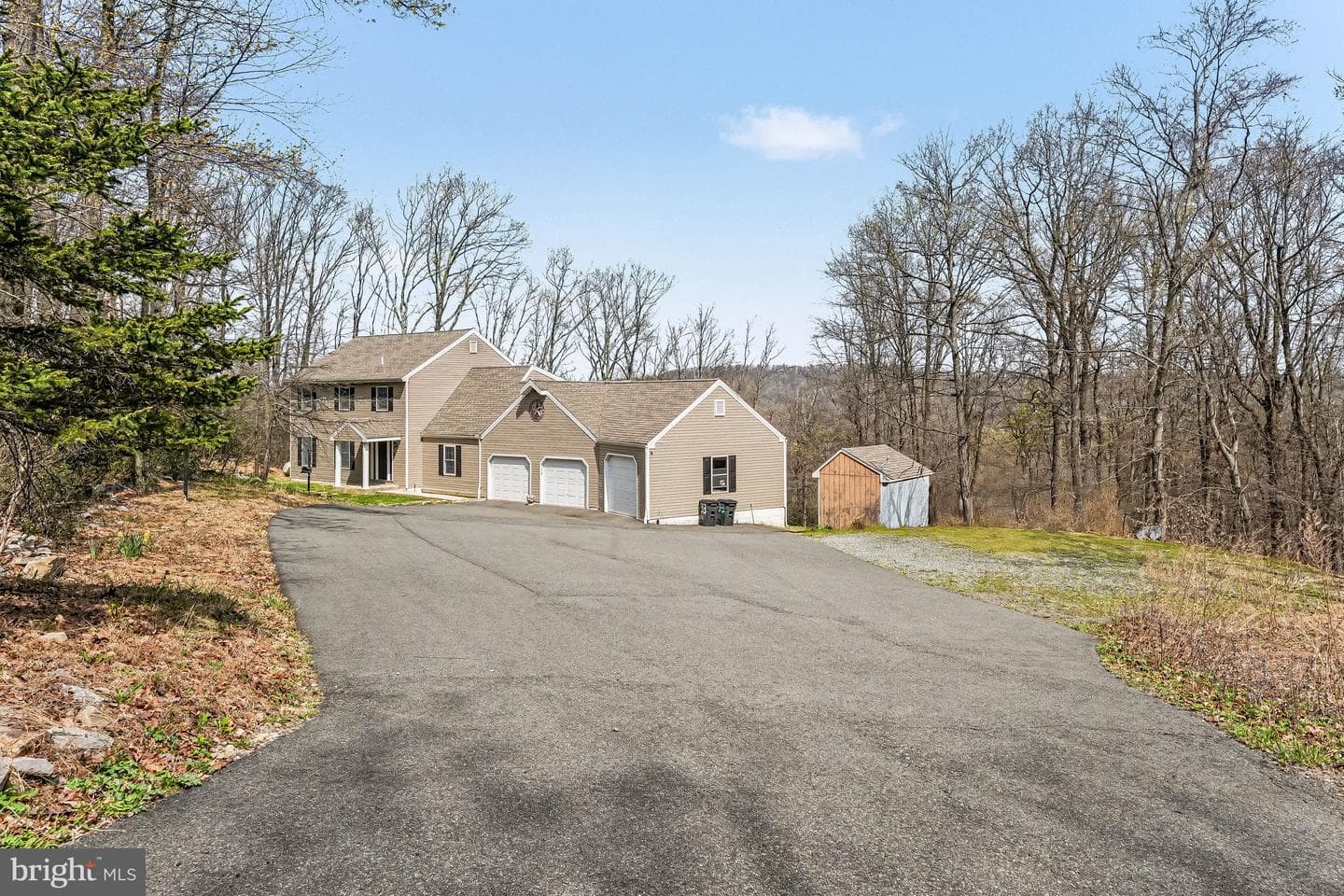 33 Edgewood Drive photo 1