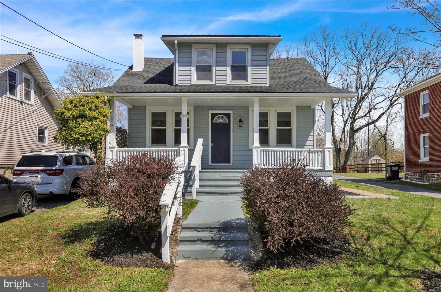 1425 Old River Road photo 1