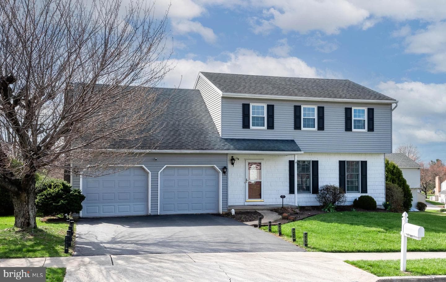 802 Broadcasting Road photo 1