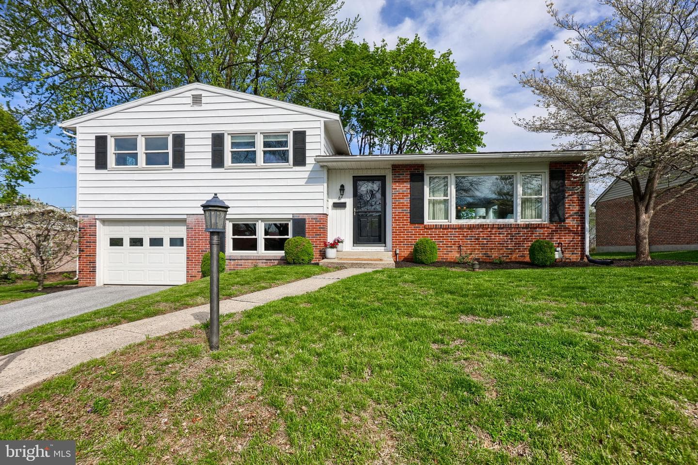 67 Oberlin Avenue