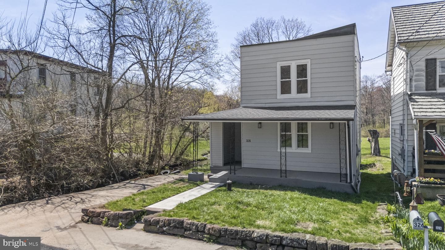 326 Vinemont Road photo 1