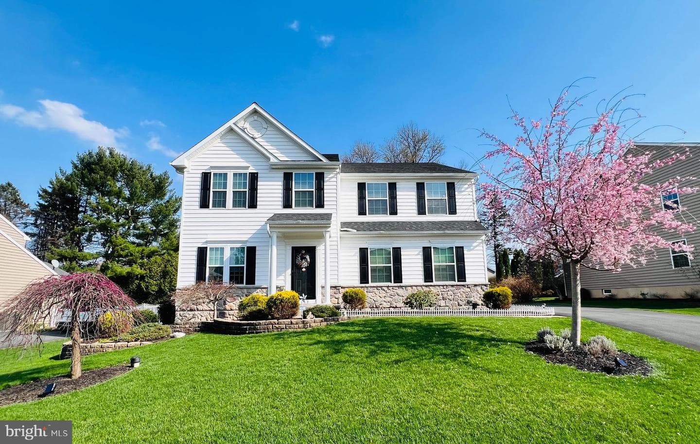1668 E Thistle Drive