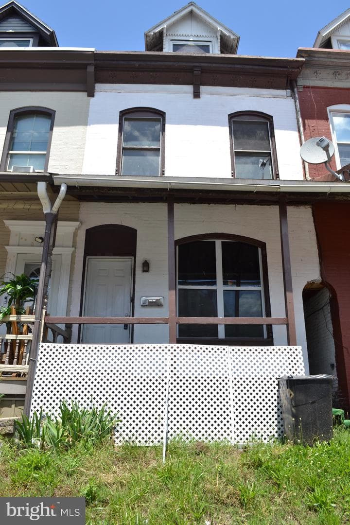 1429 Muhlenberg Street