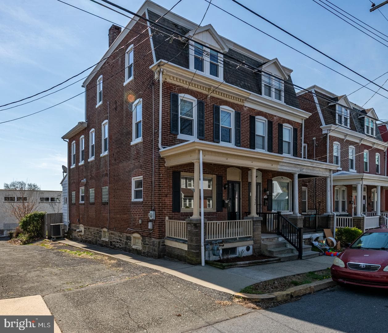 132 S Franklin Street photo 1