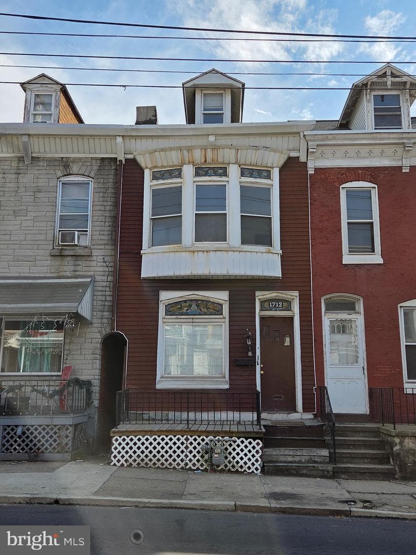 1712 Perkiomen Avenue photo 1