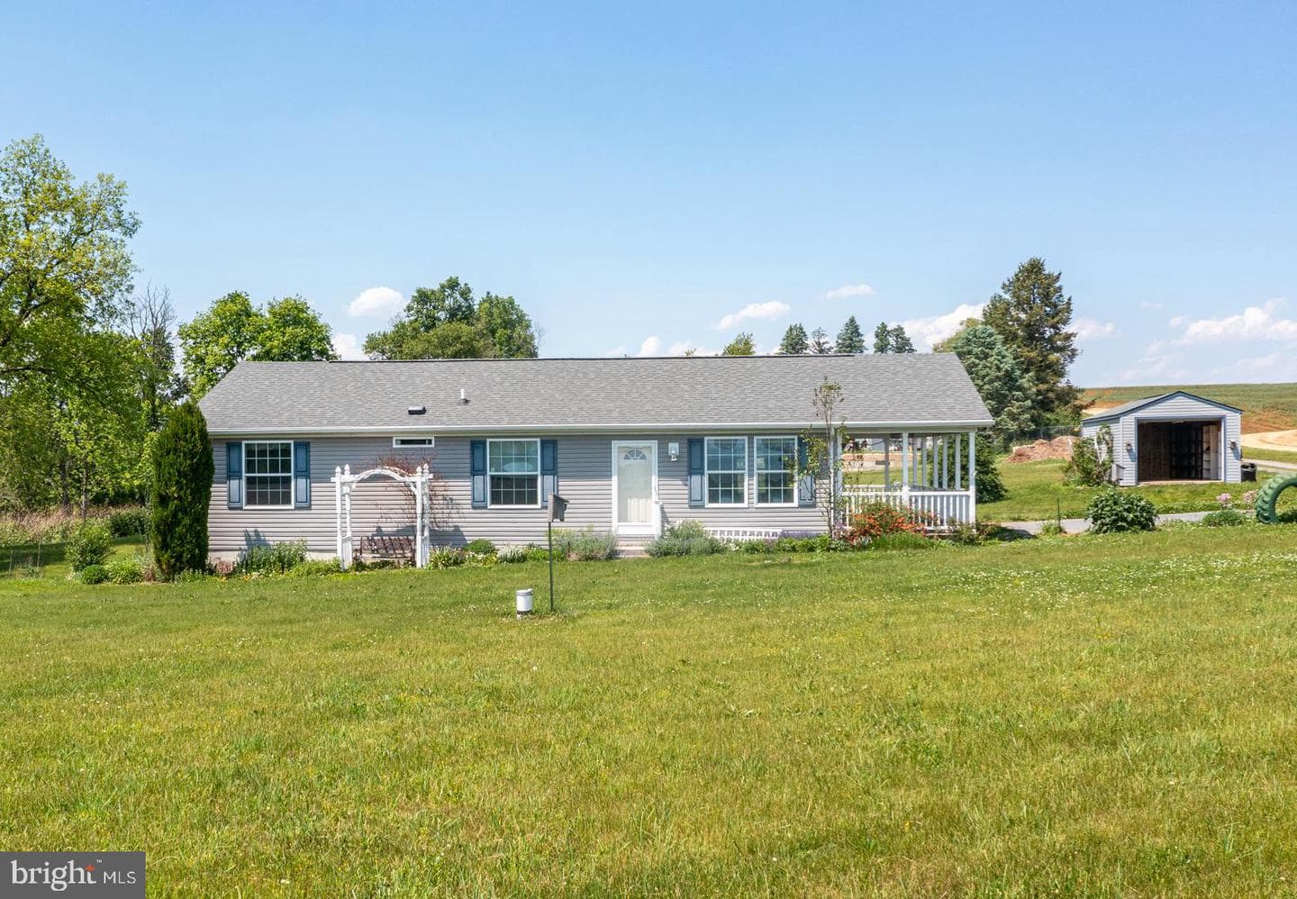 1360 Shoey Road photo 1