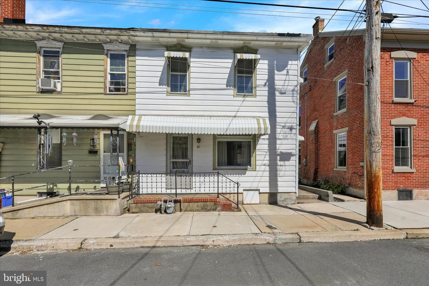 41 W Washington Street