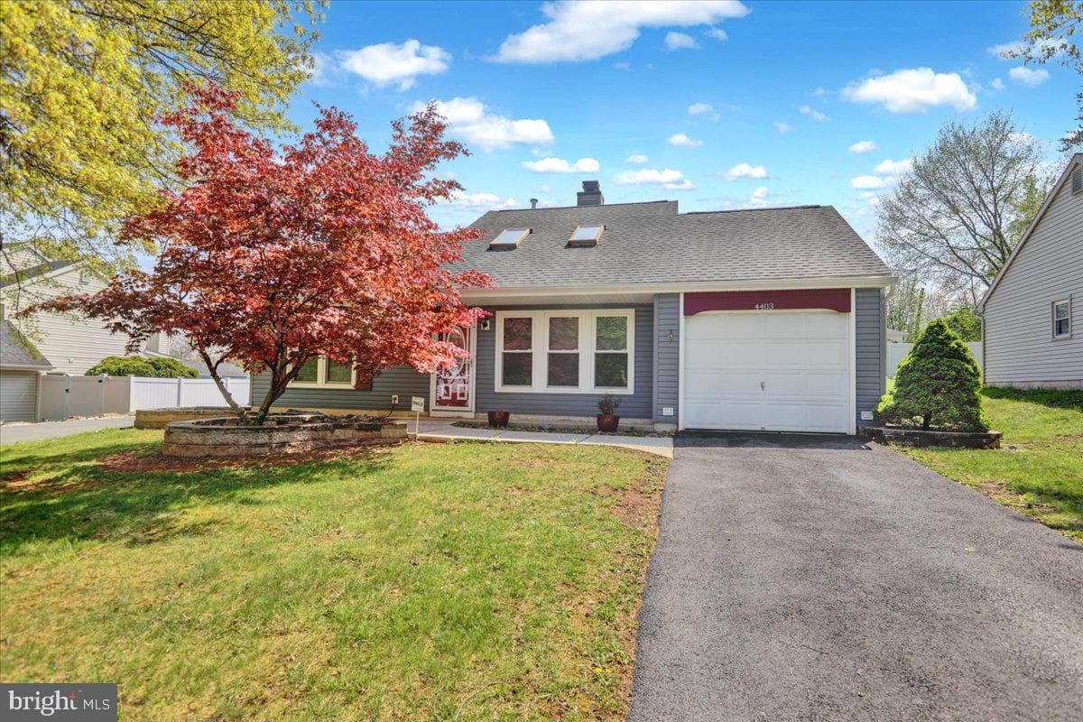 4403 Sylvan Drive photo 1
