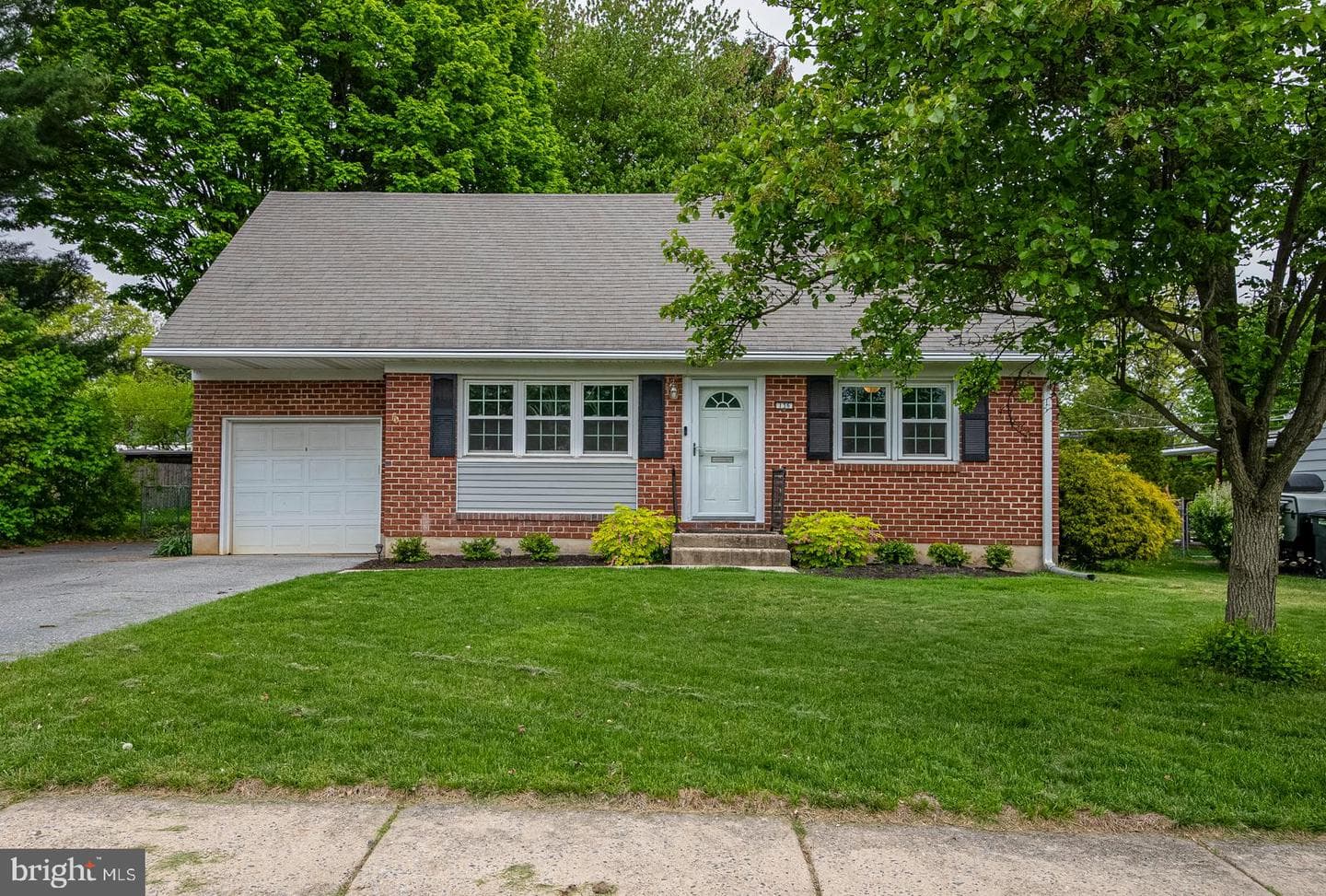 136 Bradley Avenue