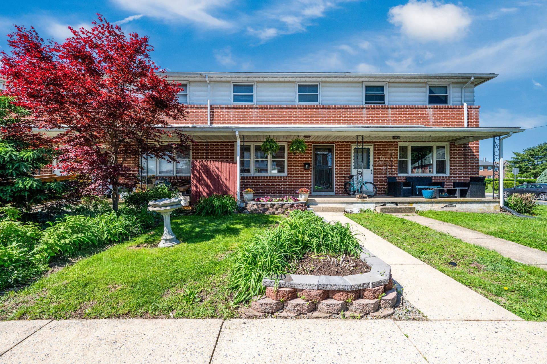 4 S Buttonwood Street