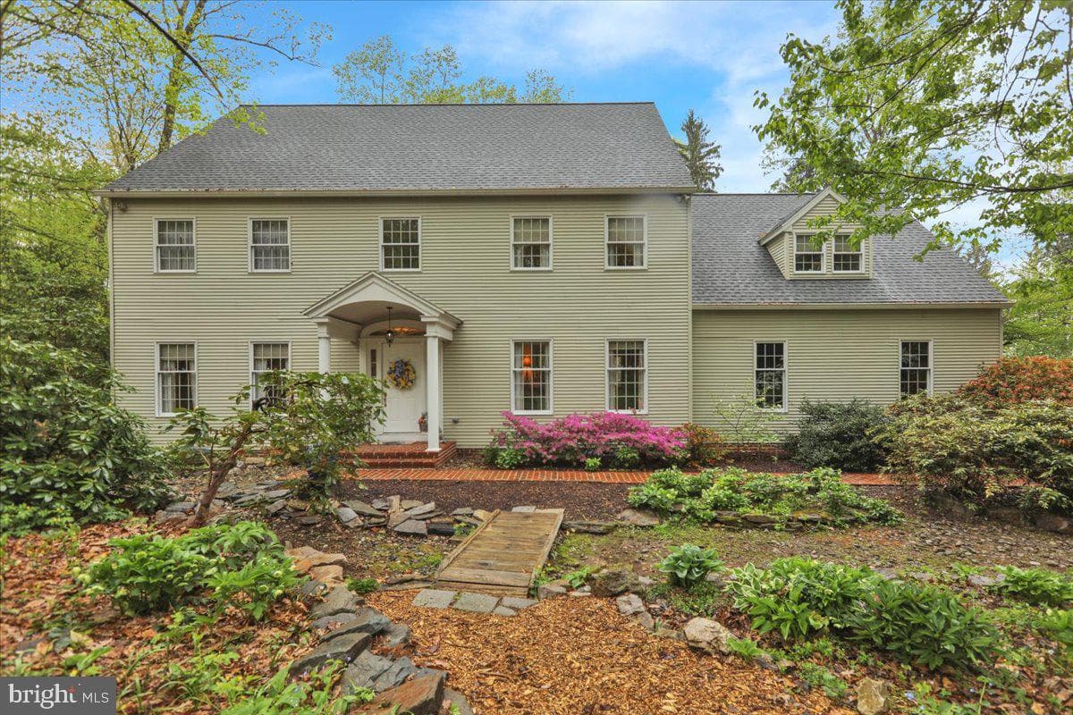 403 Arrowhead Trail
