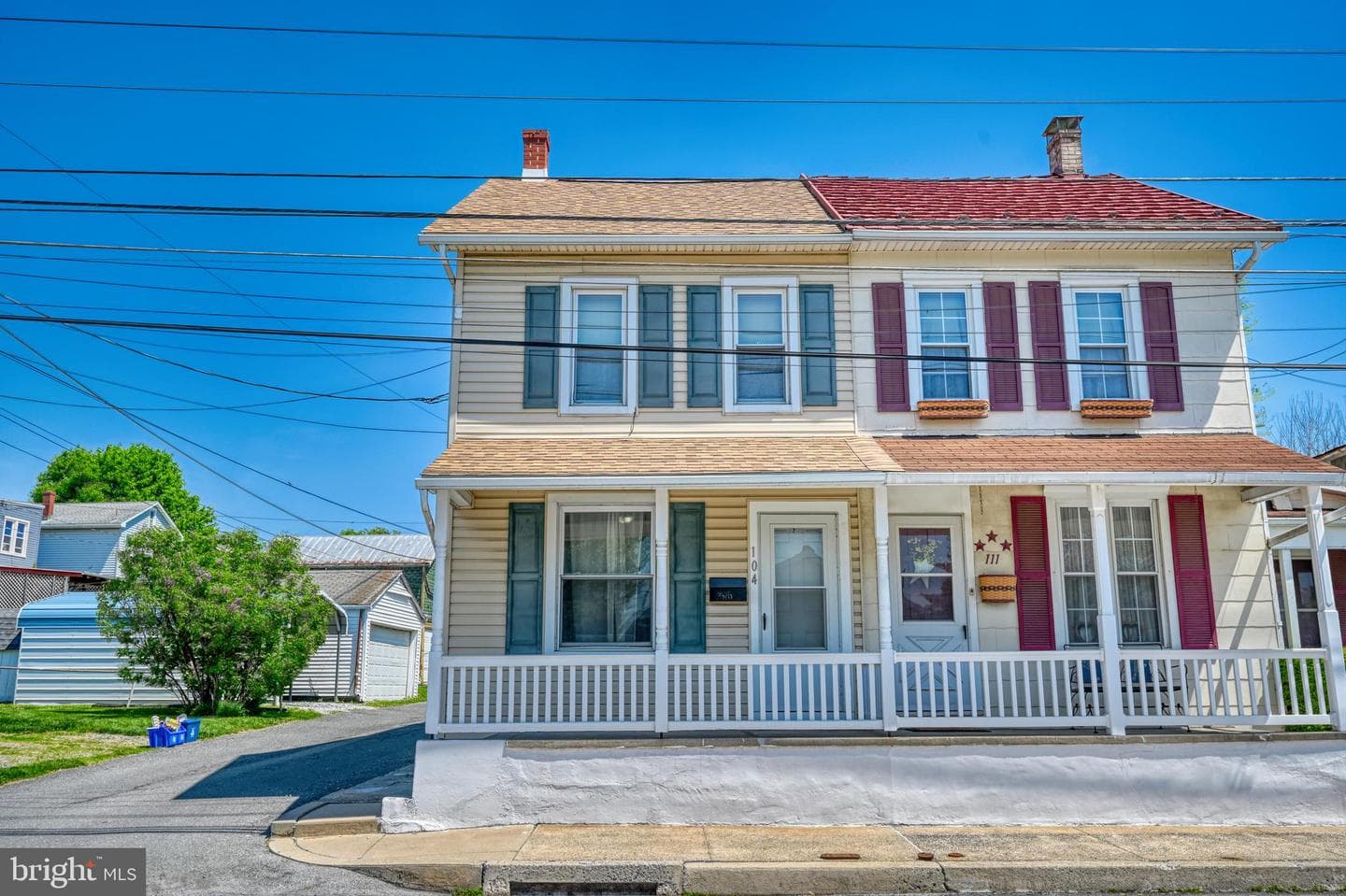104 N Maple Street