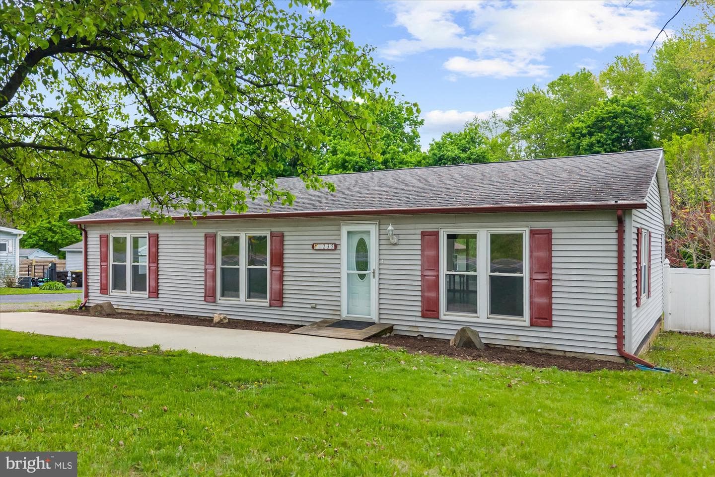 1235 E Main Street photo 1