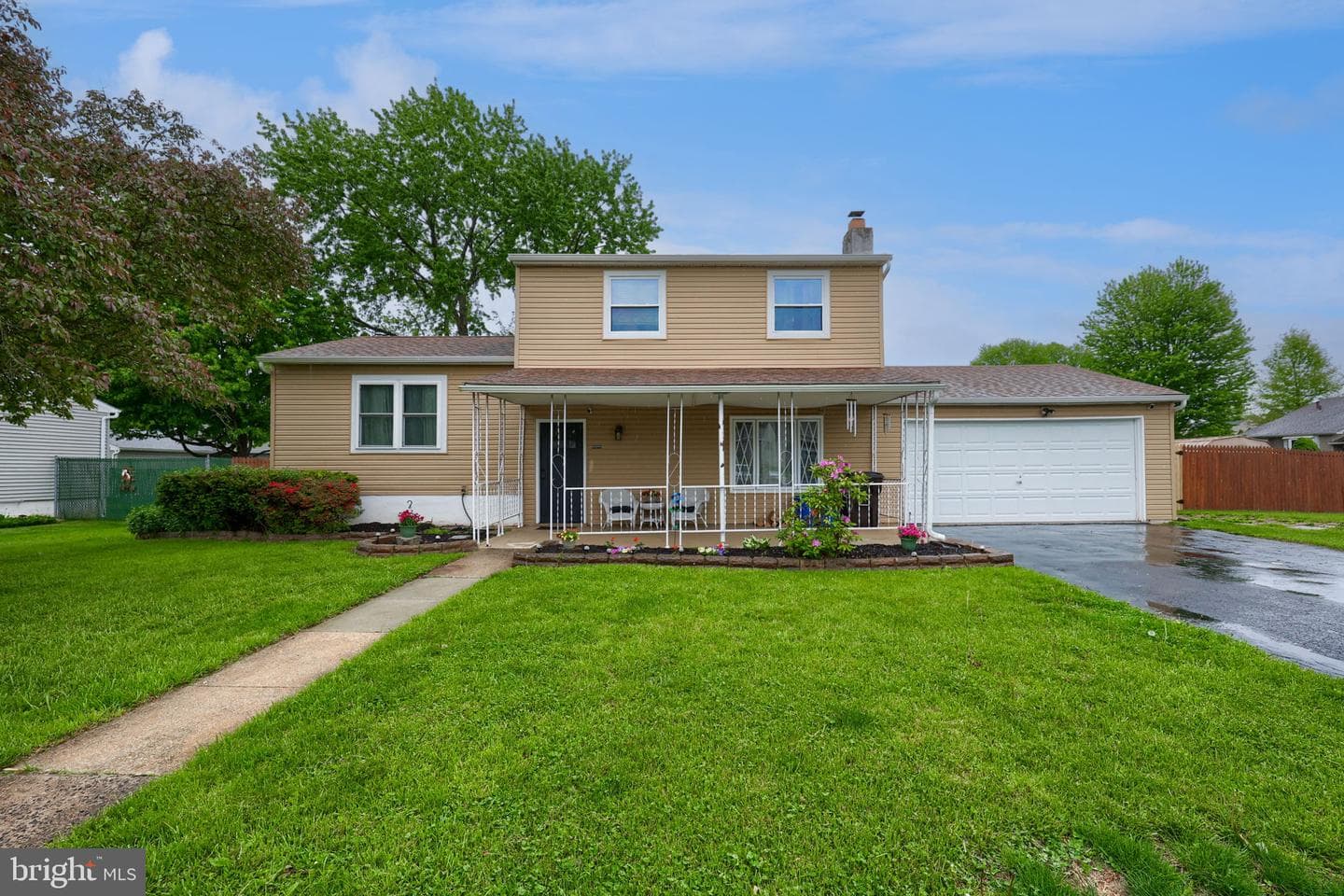 465 Moonflower Avenue photo 1