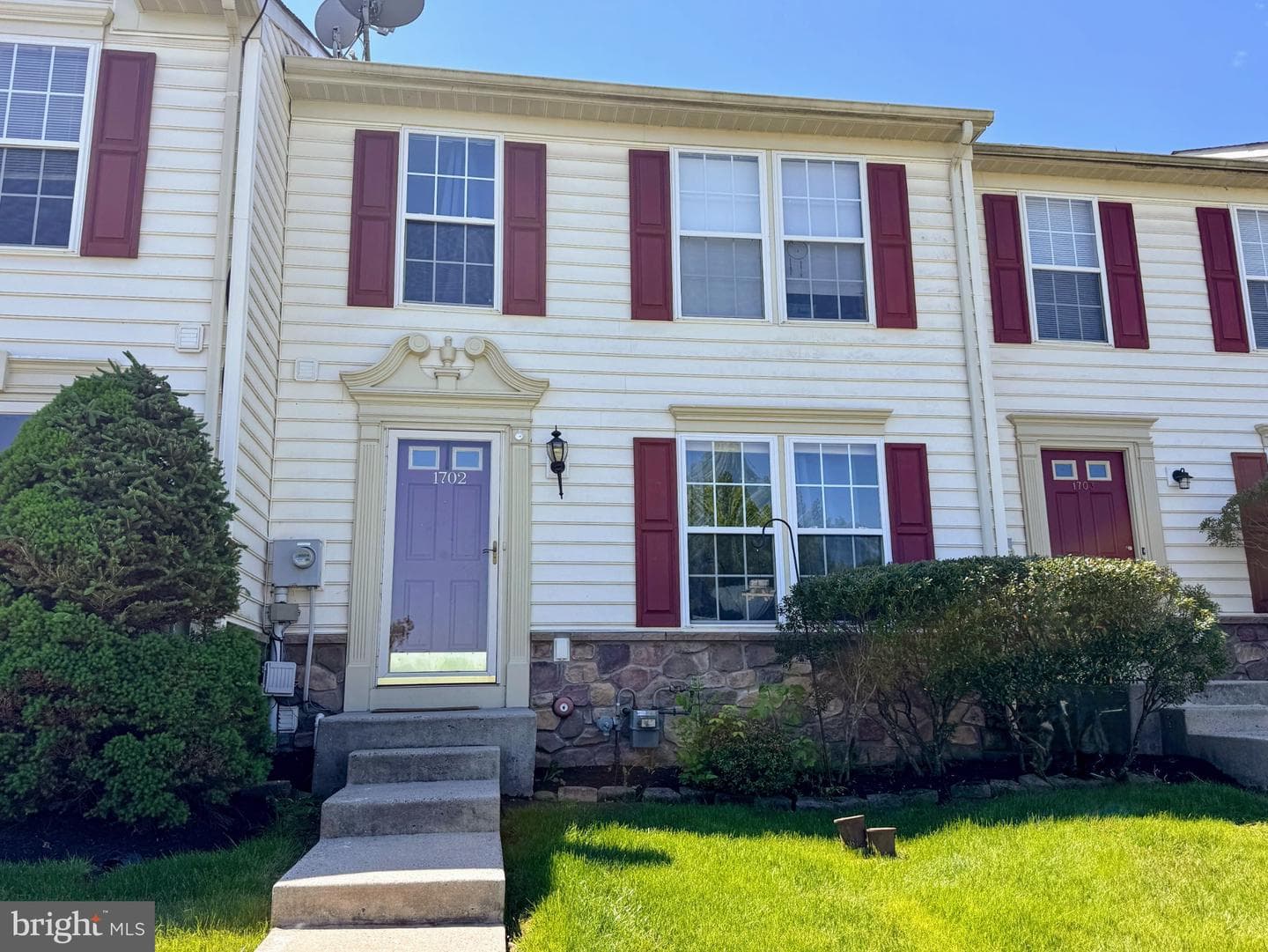 1702 Orchard View Road