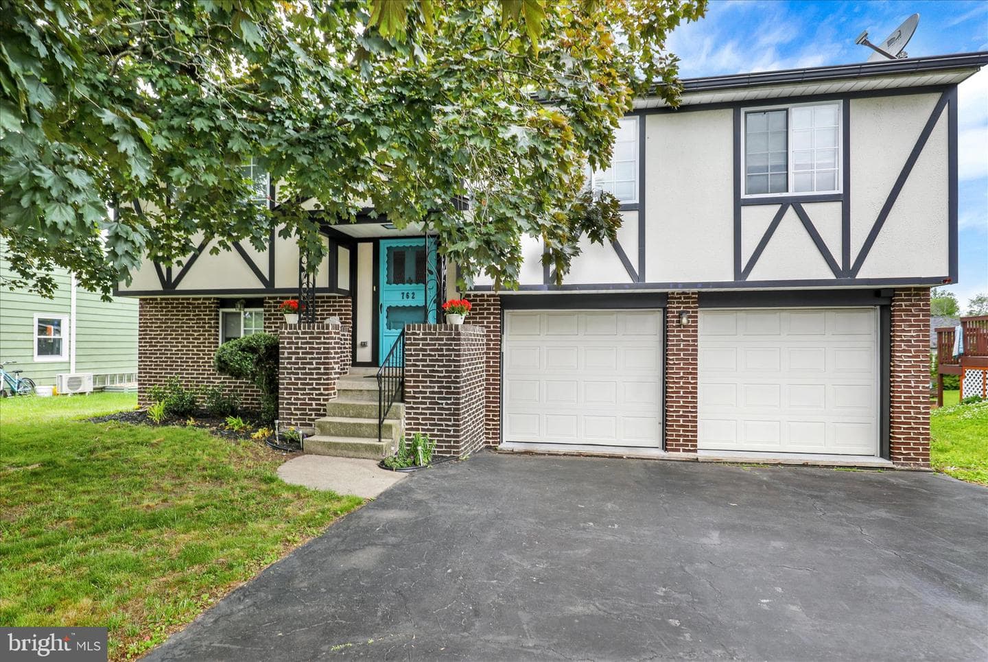 762 Tamarack Trail