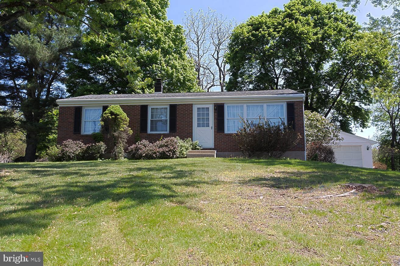 134 Goldfinch Lane photo 1