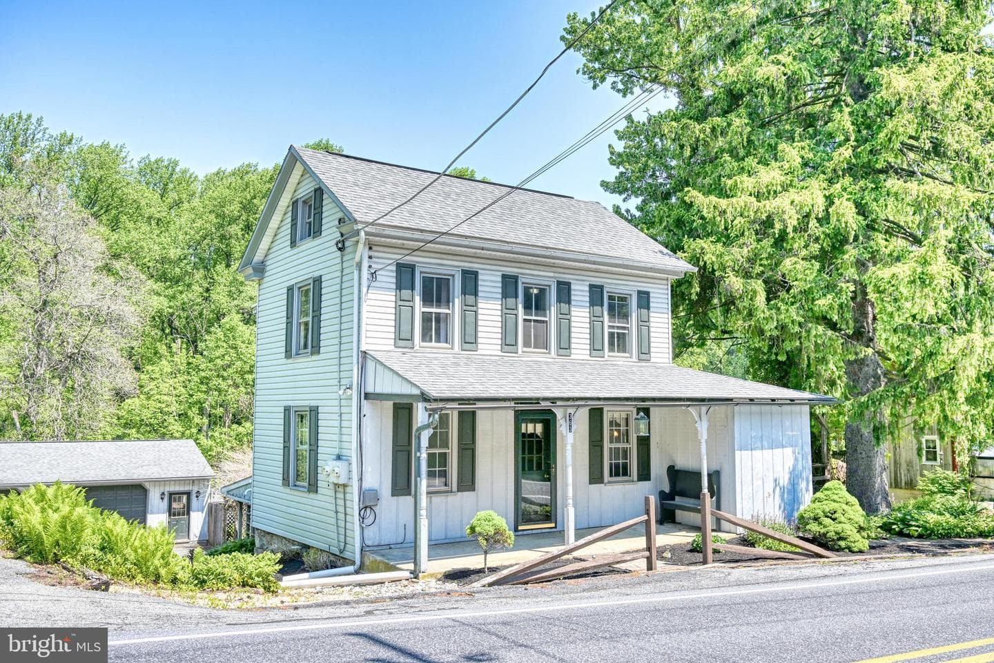 363 N Galen Hall Road