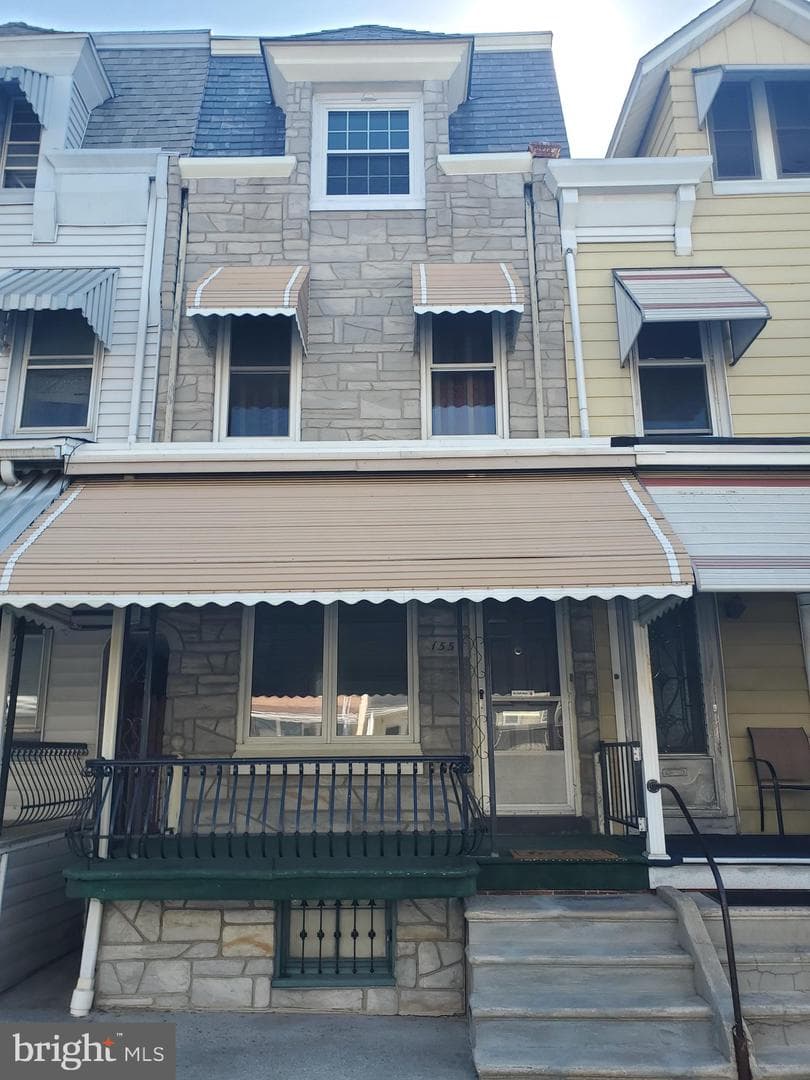 1557 N 10th Street