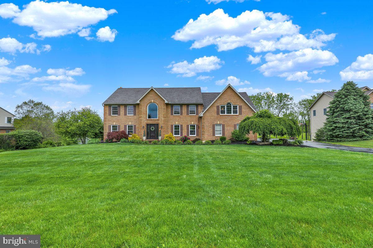 31 Ivy League Drive