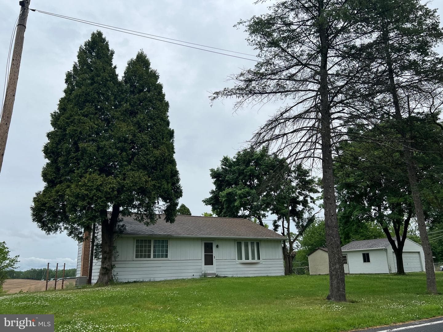 1471 Old Bernville Road photo 1