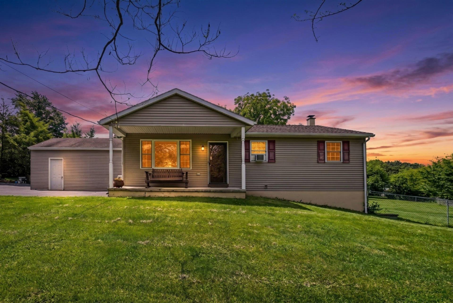 520 Schoolhouse Road photo 1