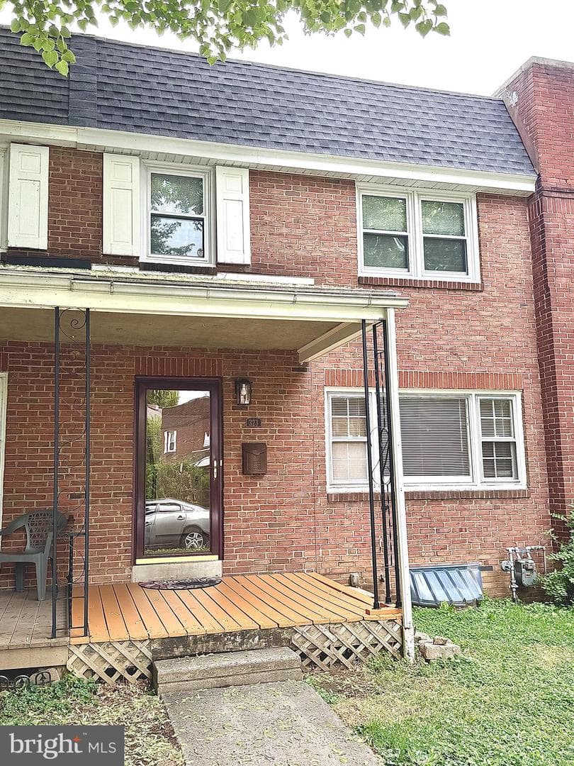 323 Linden Lane