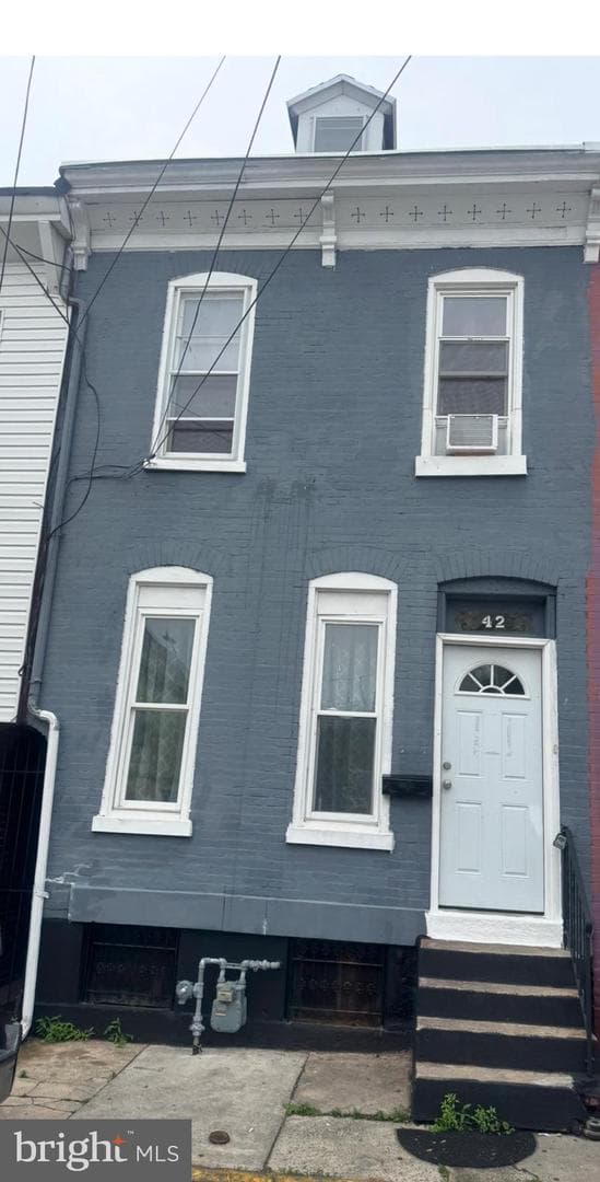 42 Maple Street