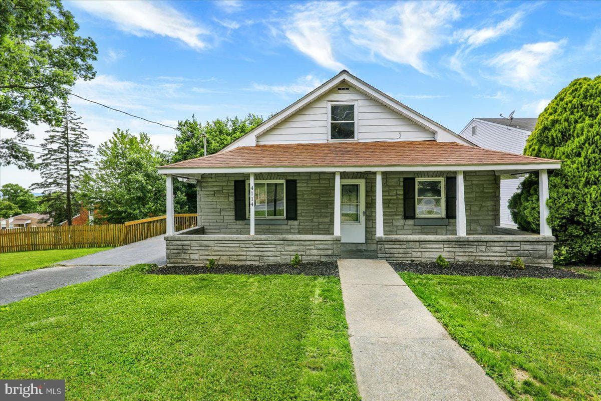 4114 Sefranka Road