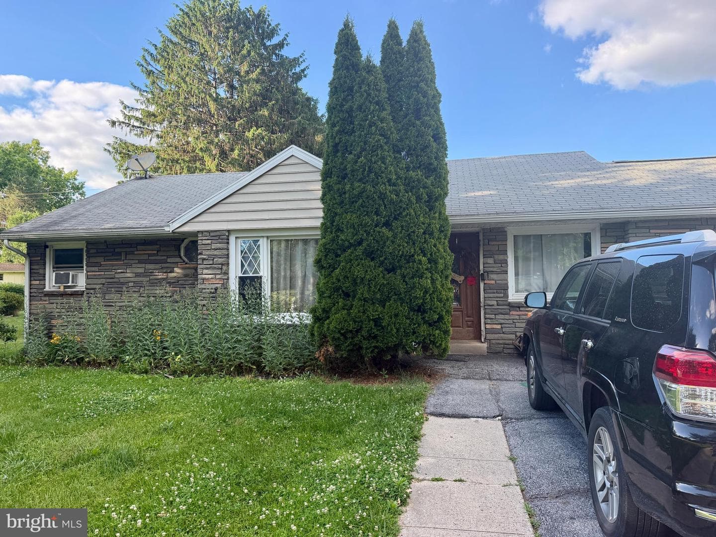 4803 Oak Py