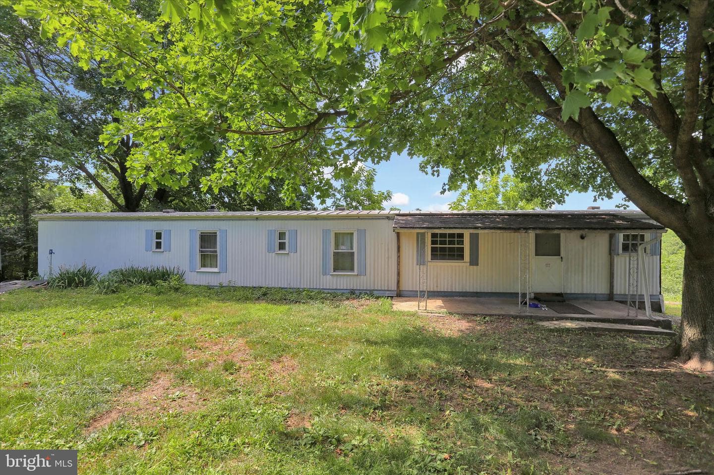 746 River Road