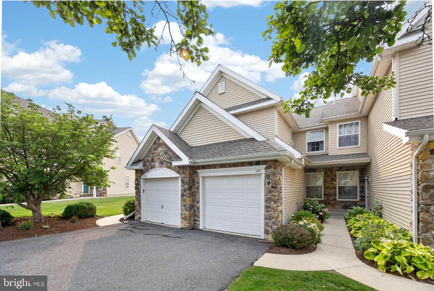 601 Country Lane, Morgantown