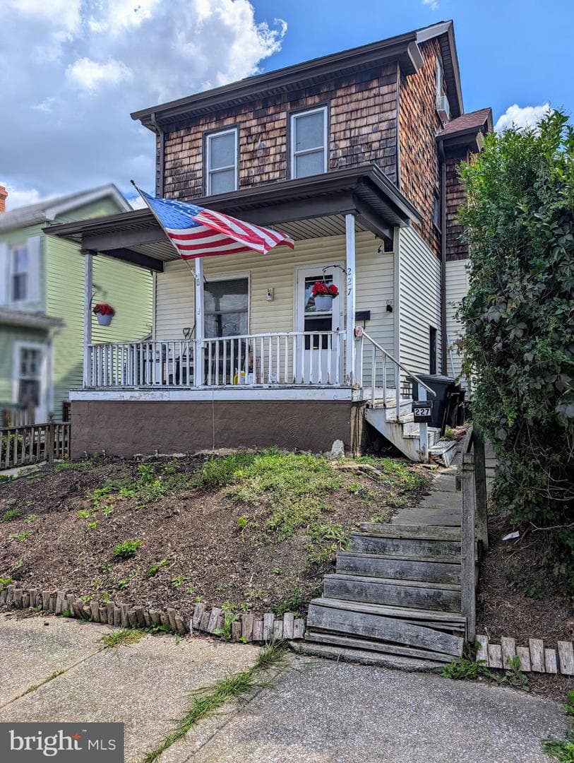 227 22nd Avenue photo 1
