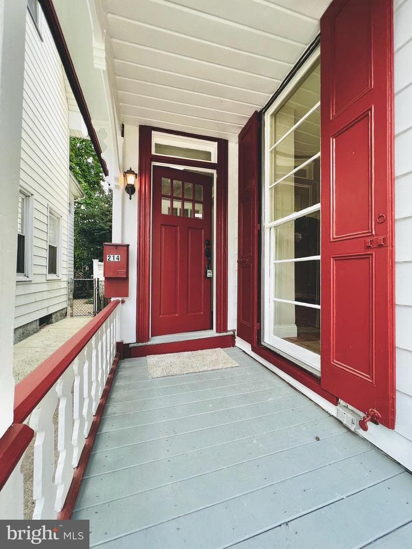 214 Walnut Street photo 1