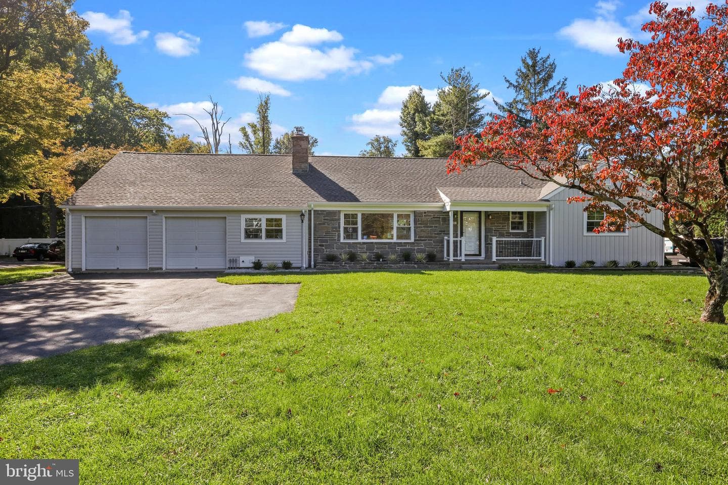 1221 Yardley Road photo 1