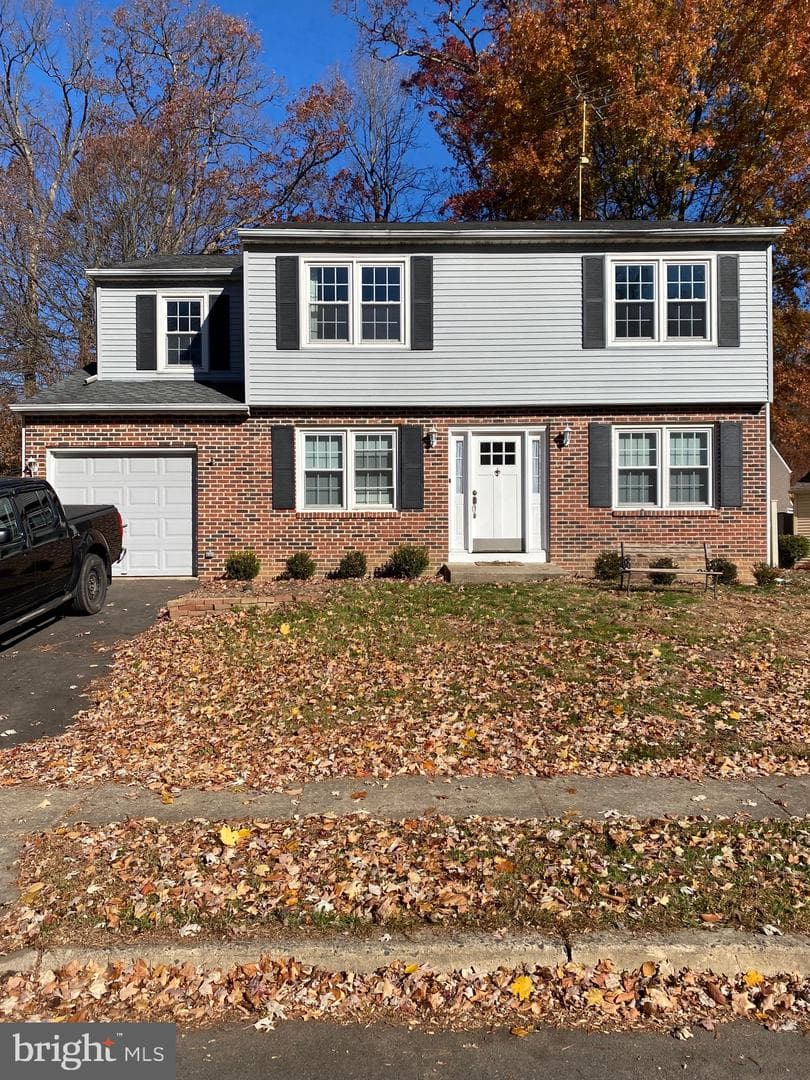 5809 Cricket Lane photo 1