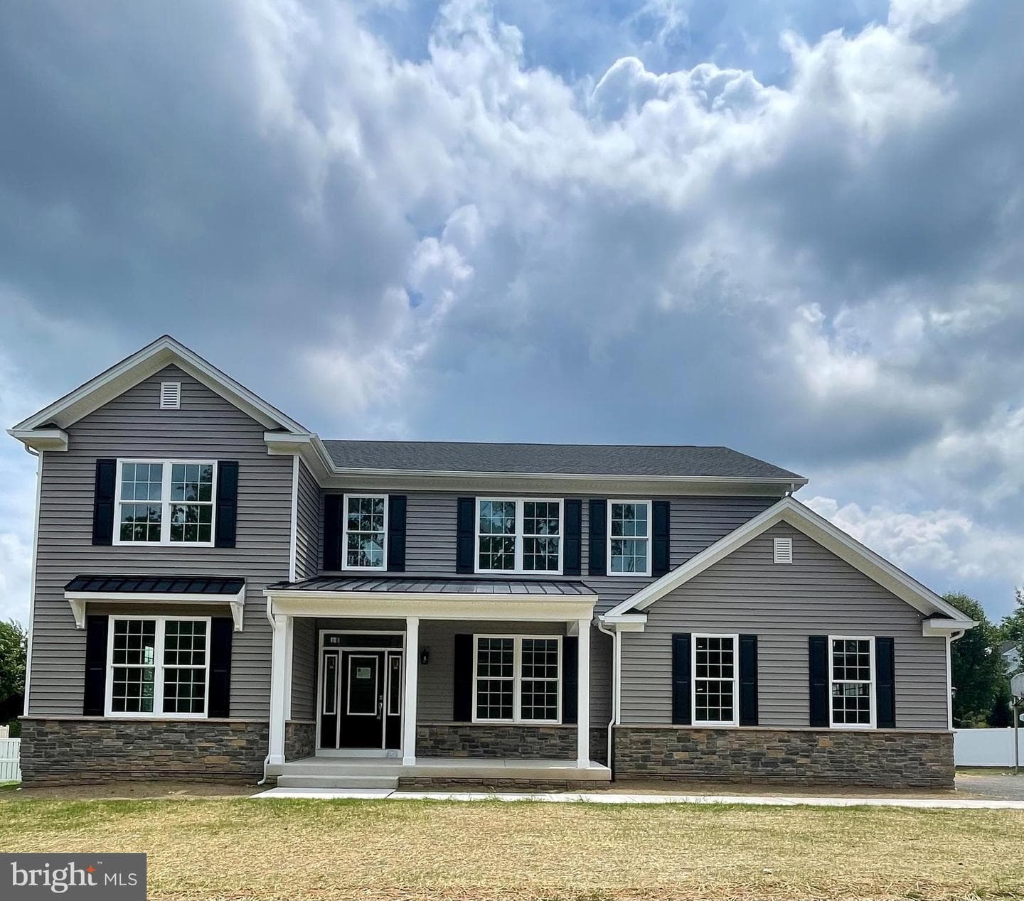 2244 Forest Glen Drive photo 1