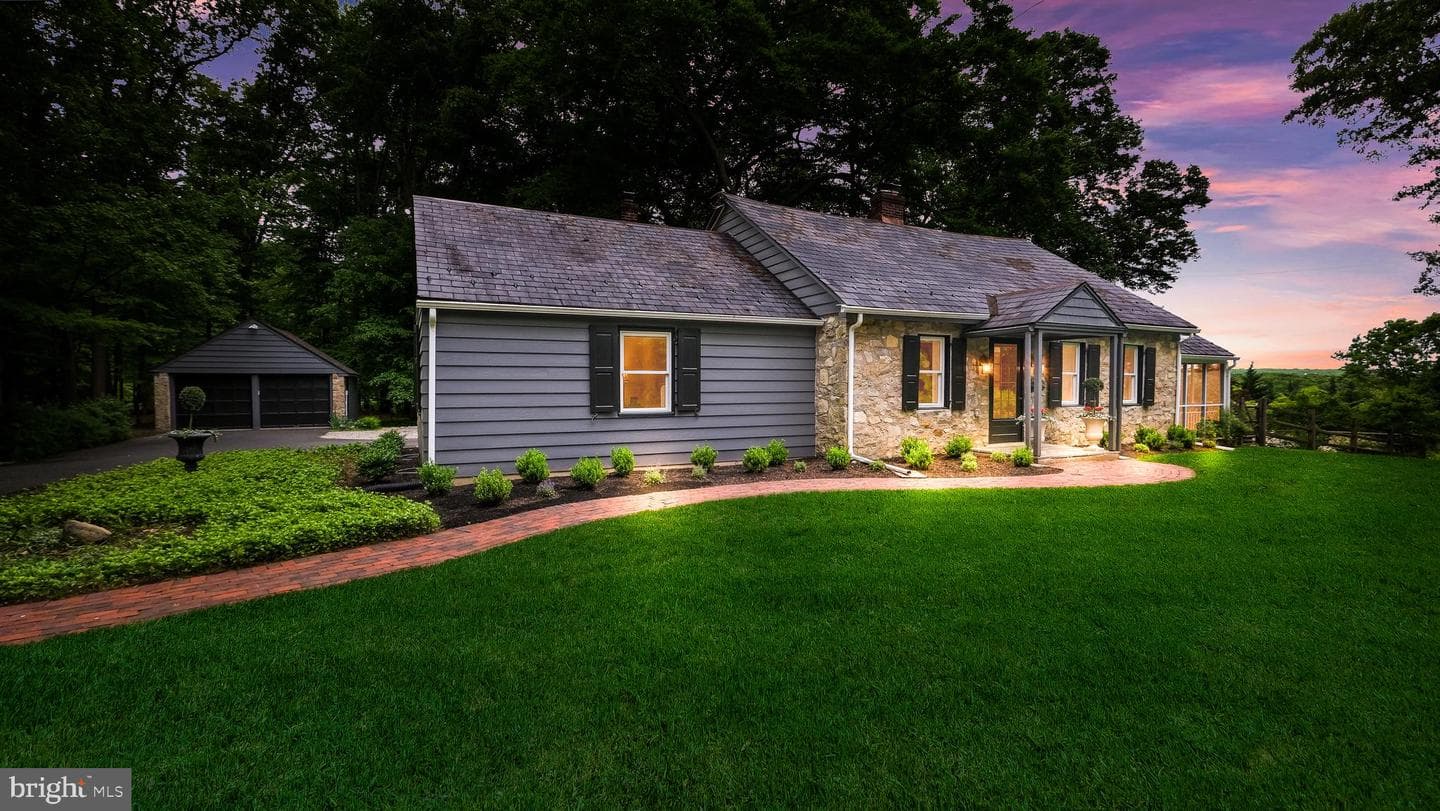2899 Burnt House Hill Road photo 1