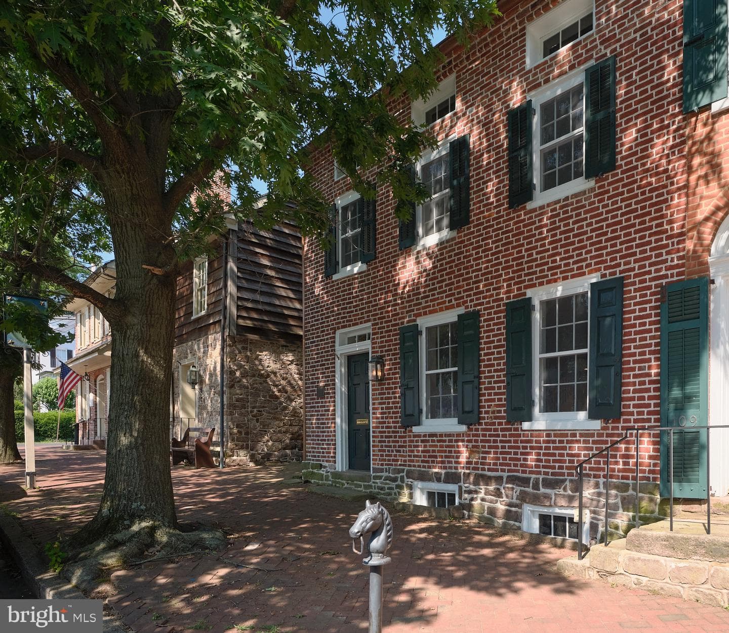 107 S Court Street photo 1