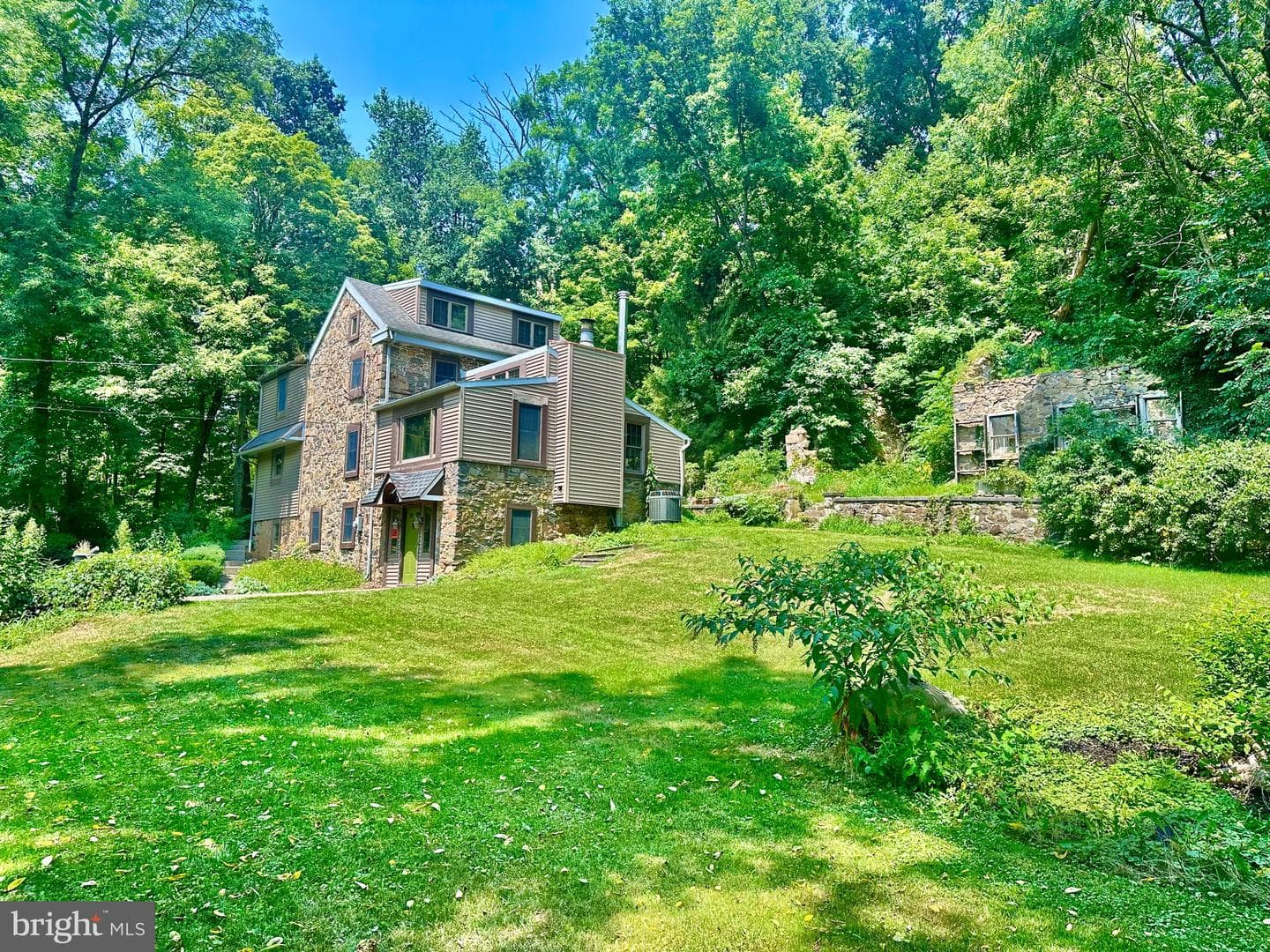 1004 California Road photo 1