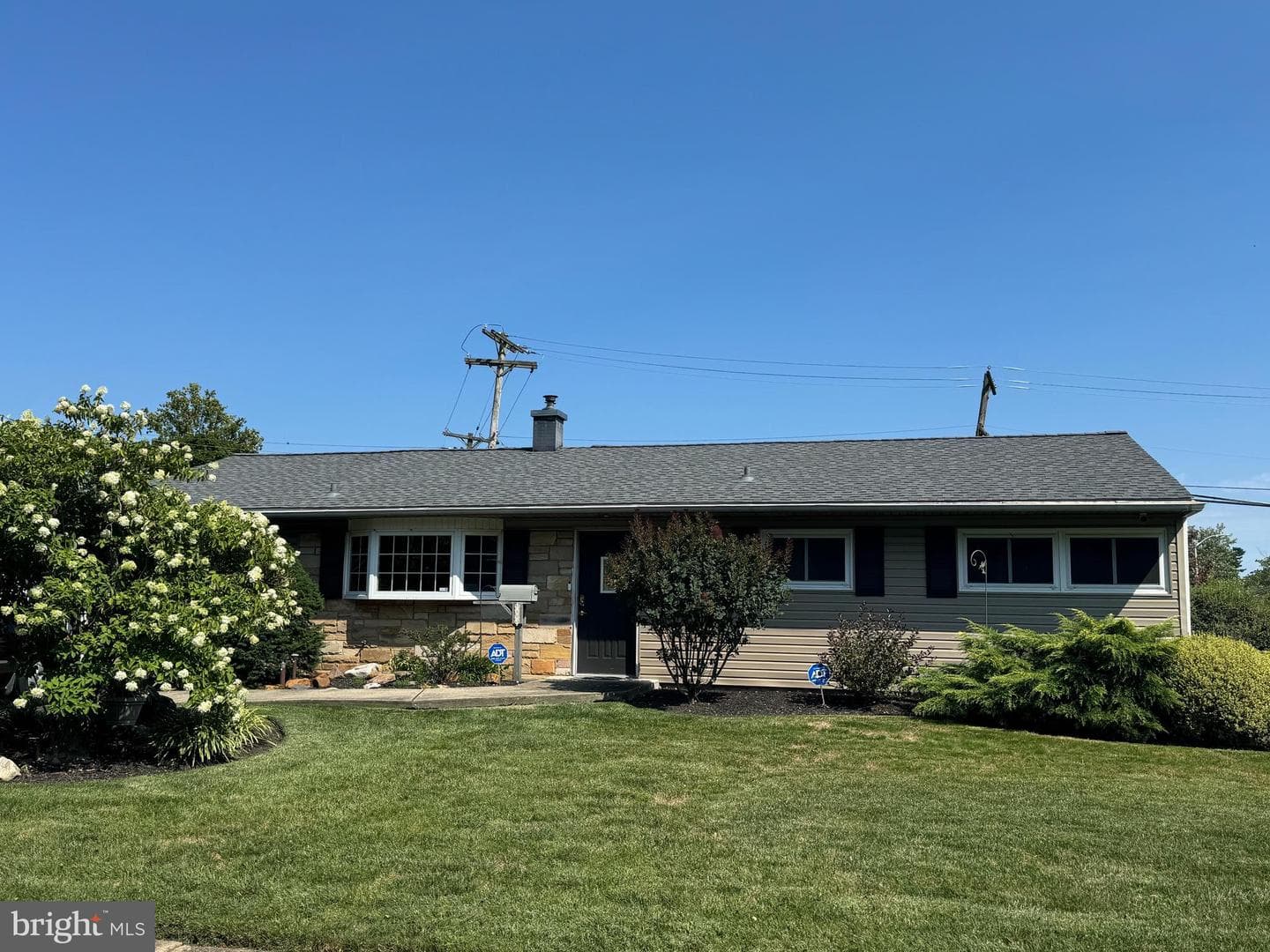 76 Indian Creek Drive photo 1