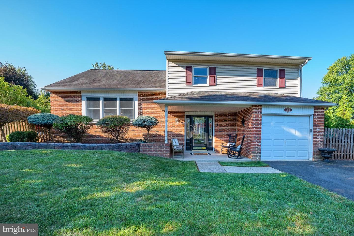 1780 Bunkerhill Road photo 1
