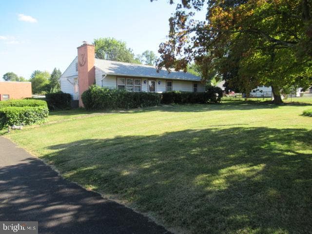 6219 Hulmeville Road photo 1