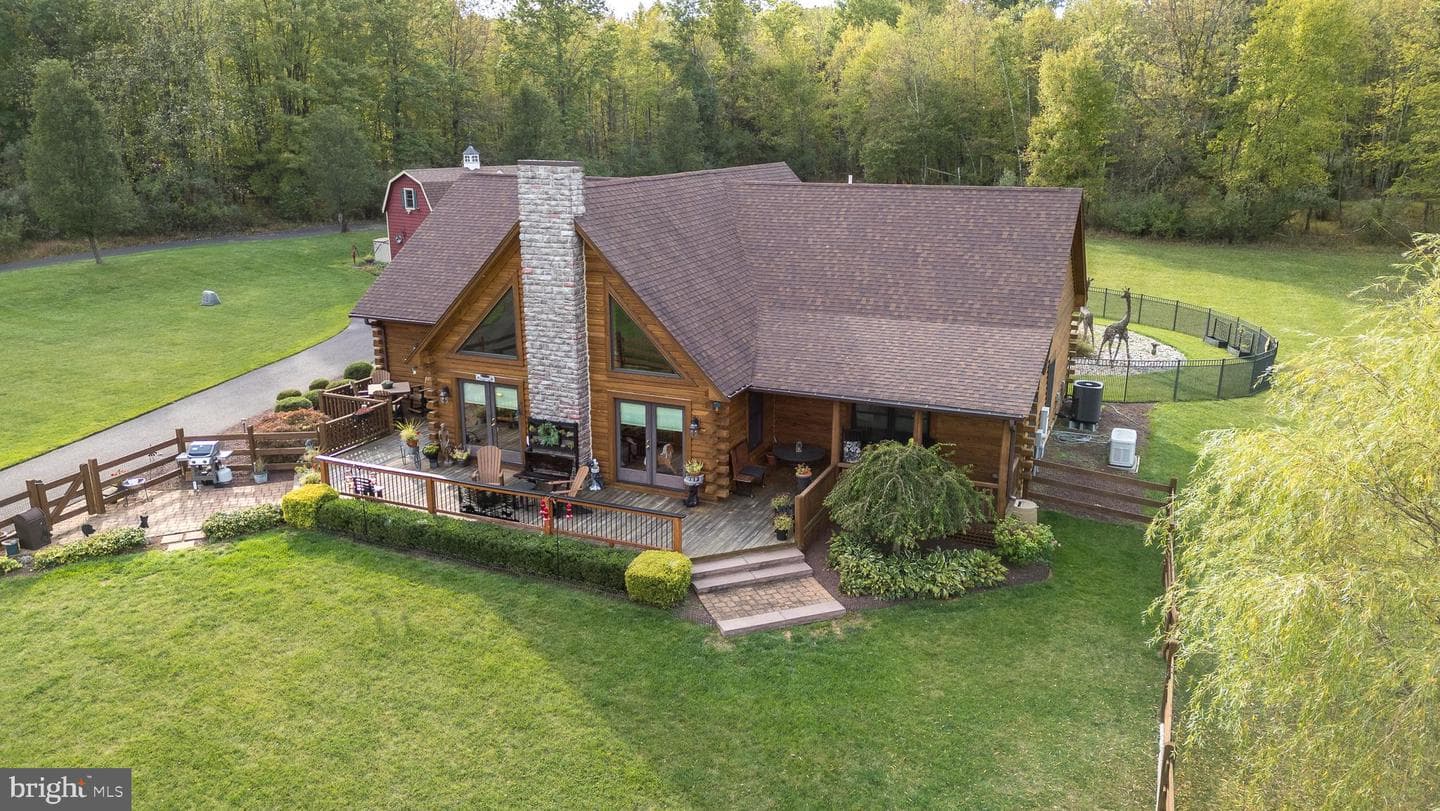 7223 Ferry Road photo 1
